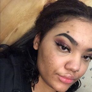 Meet your Posher, Gwen